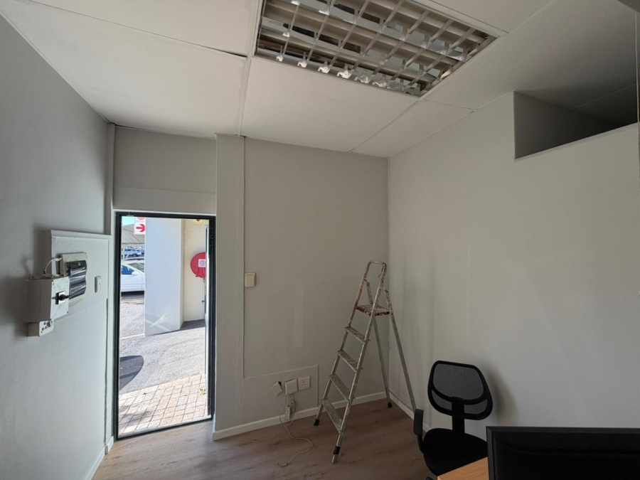 To Let Commercial Property for Rent in Marconi Beam Industria Western Cape